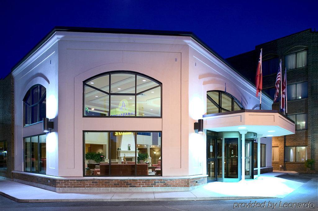 Ambassador Hotel & Conference Resort Kingston Exteriér fotografie